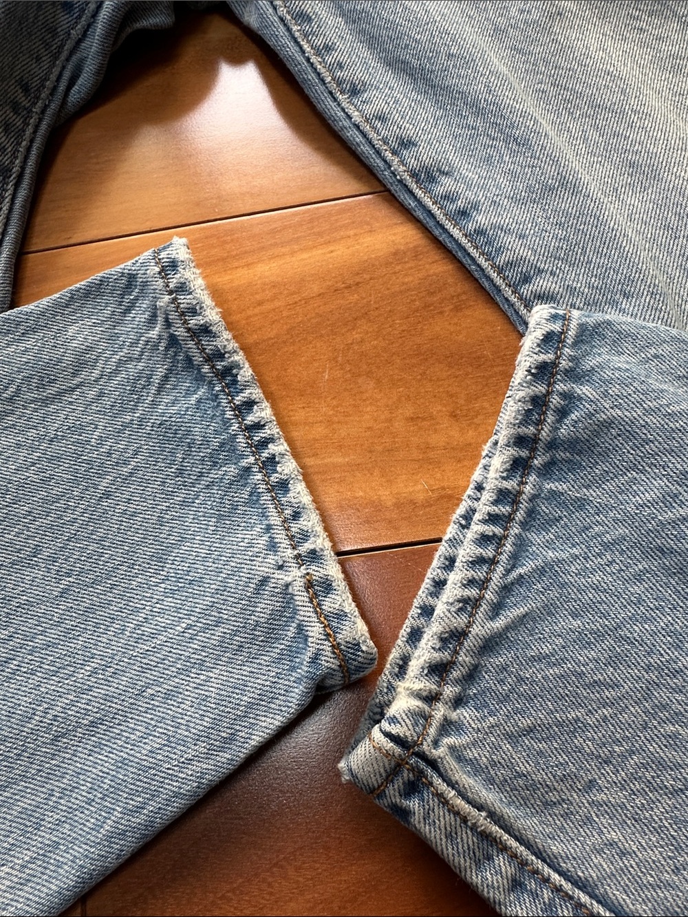 Levis Light Blue Women's High-Rise Jeans 30 - Picture 11 of 15